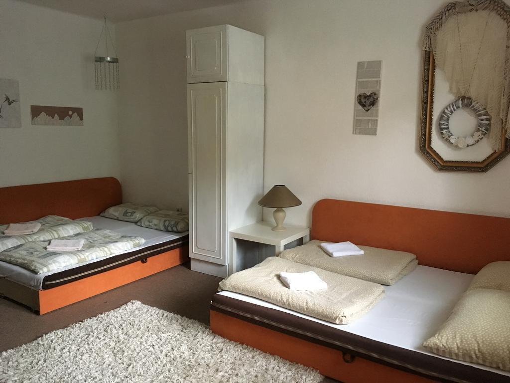 Apartmanovy Dom คราลิกี ภายนอก รูปภาพ